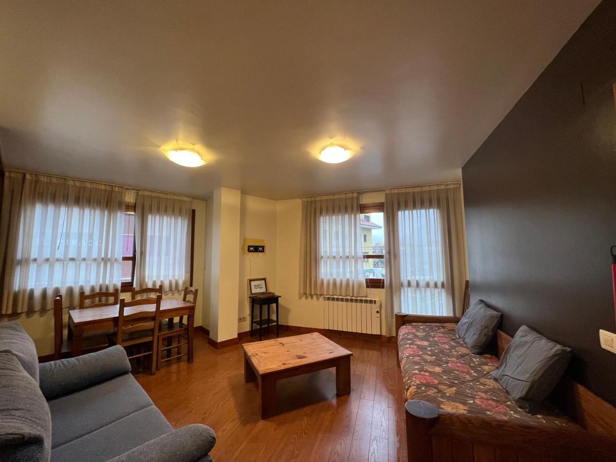 Apartamentos Cuirgu 펠레초사 외부 사진